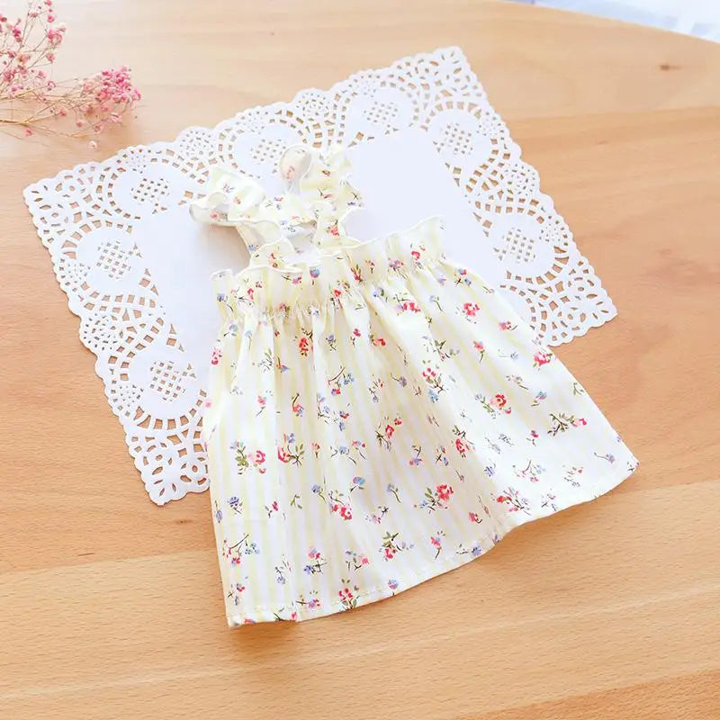 Pet Clothes Spring/Summer Small Cat/Dog Small Daisy Shoulder Strap Princess Dress Pet clothes Kitten/Dog Gentle dress